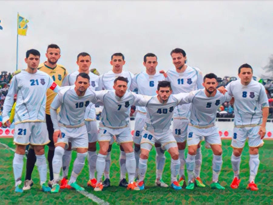 gli undici titolari della nazionale del Kosovo alla prima partita ufficiale contro Haiti