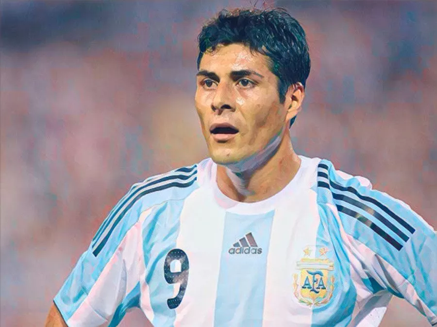 Julio Cruz con la maglia dell’Argentina soprannominato El Jardinero del calcio