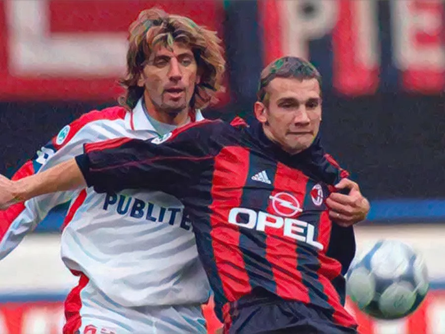 roberto maltagliati in maglia del Piacenza affronta Shevchenko e il Milan a San Siro