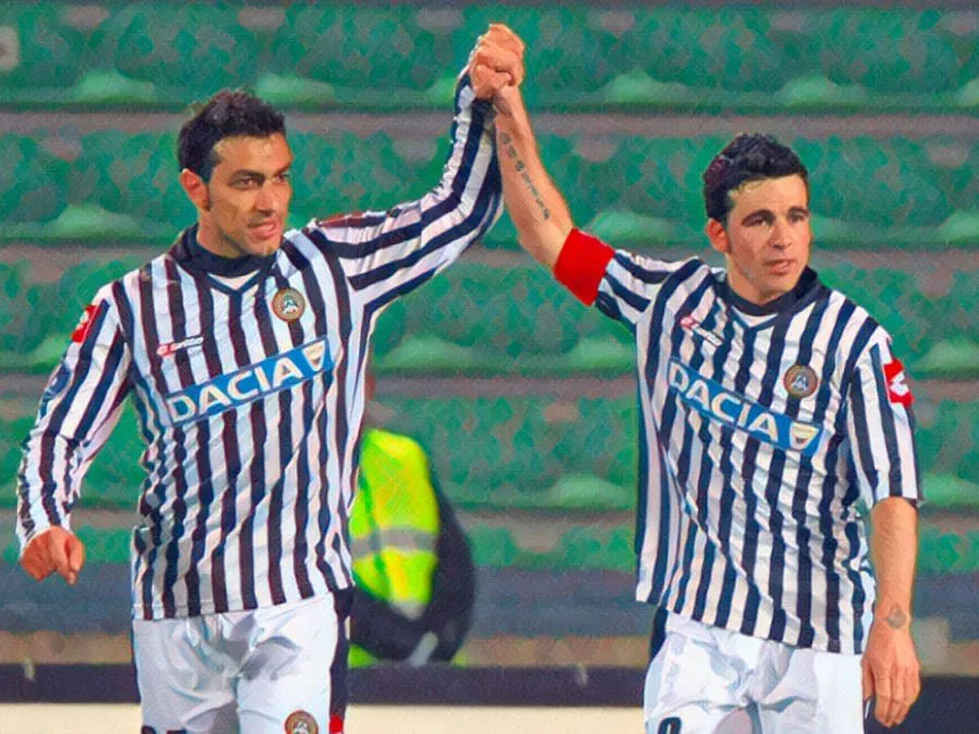 Fabio Quagliarella e Antonio Di Natale esultano dopo i gol nella vittoria dell’Udinese contro la Juventus nel 2009