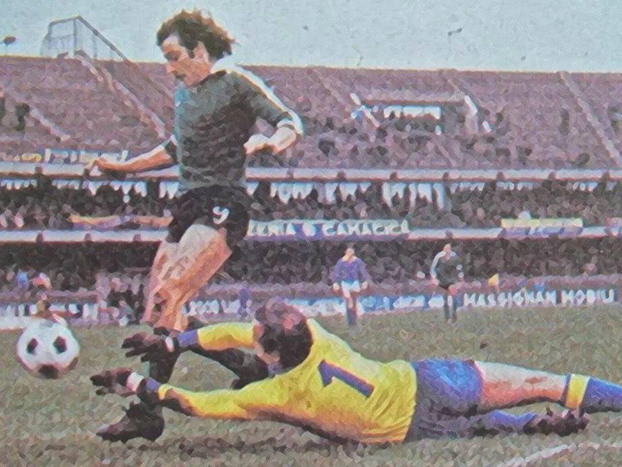 Esultanza Avellino 1979 dopo la prima vittoria esterna in Serie A contro il Verona