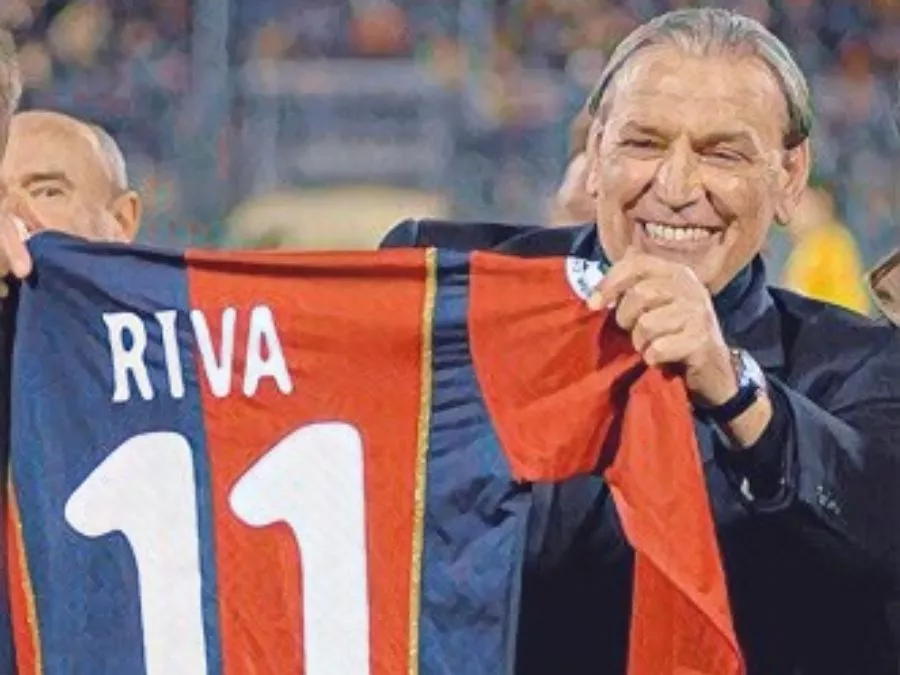Gigi Riva al Sant’Elia durante il ritiro della maglia numero 11 del Cagliari