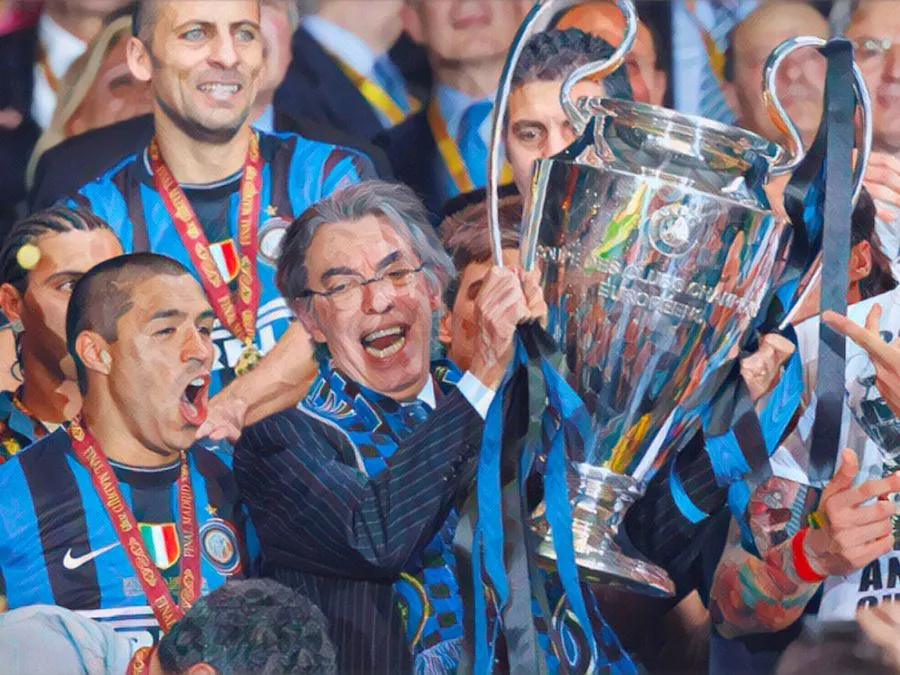 Massimo Moratti nel 2010 alza la Champions League