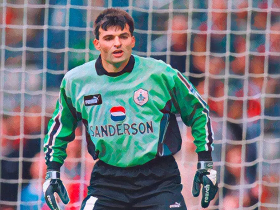 Pavel Srníček con la maglia del Newcastle United allo St James’ Park
