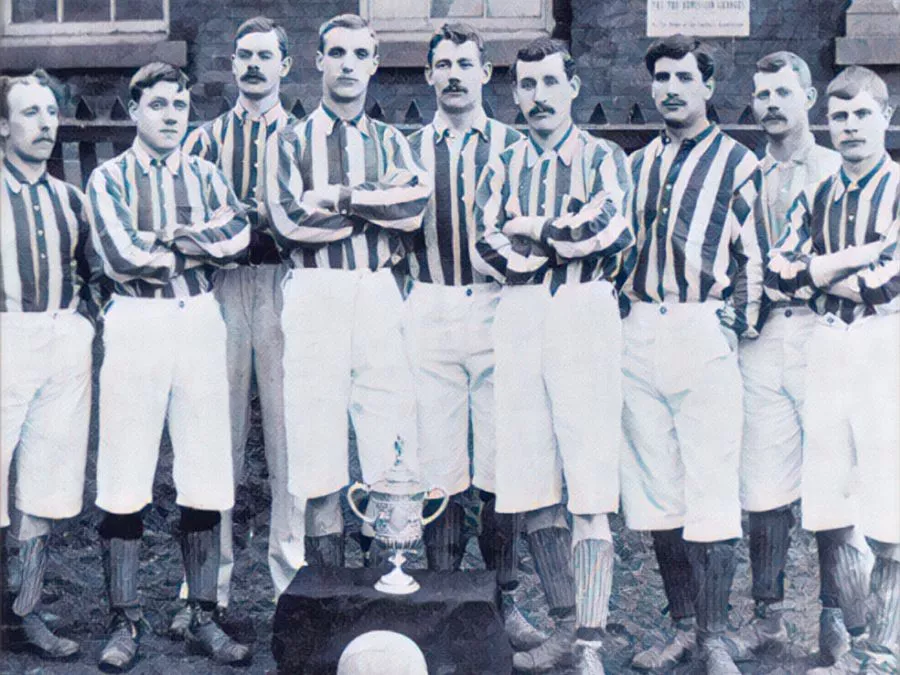 Copertina del libro How Steeple Sinderby Wanderers Won the FA Cup di J L Carr