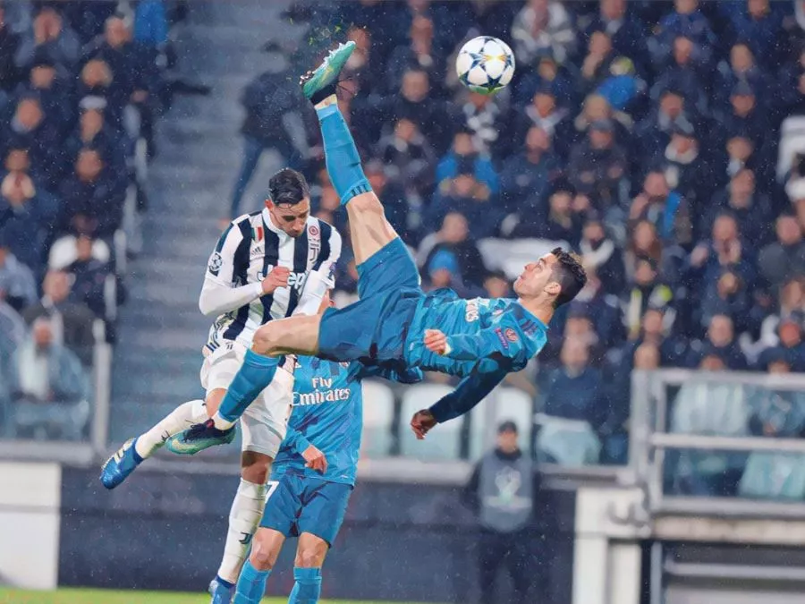Cristiano Ronaldo realizza la rovesciata contro la Juventus in Champions League nel 2018
