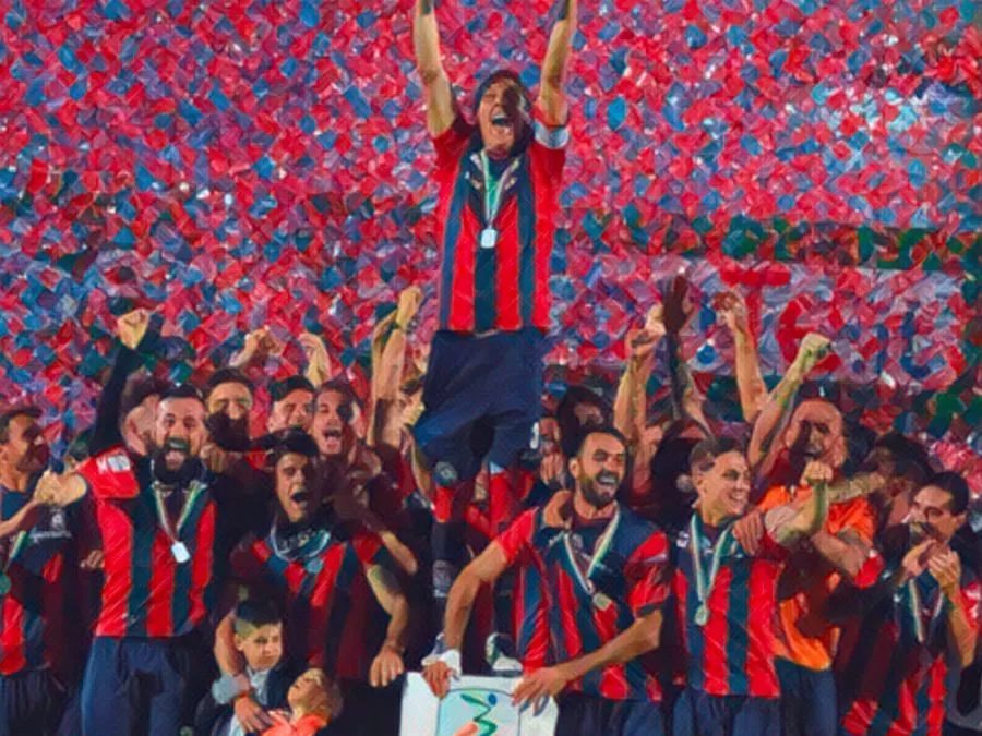 giocatori del Crotone festeggiano la promozione in Serie A nel 2016
