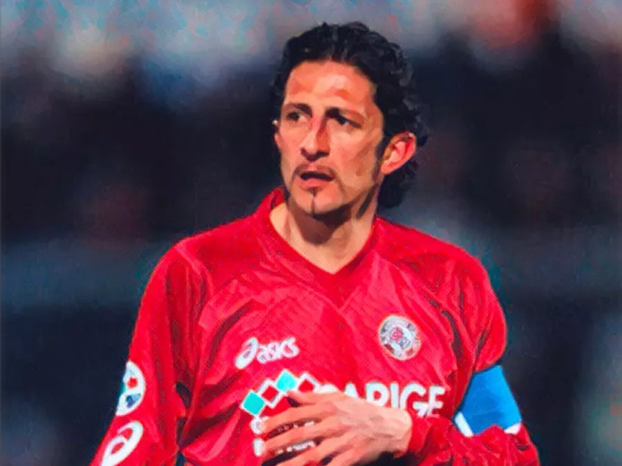 Igor Protti con la maglia del Livorno 2005