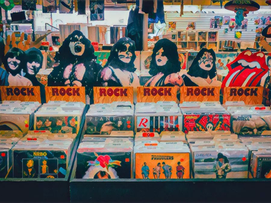 Negozio di dischi in un quartiere di Londra tra calcio e musica, dai tifosi agli artisti