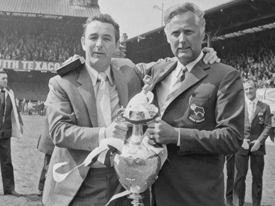 Brian Clough e Peter Taylor festeggiano la vittoria del campionato inglese 1978 del Nottingham Forest