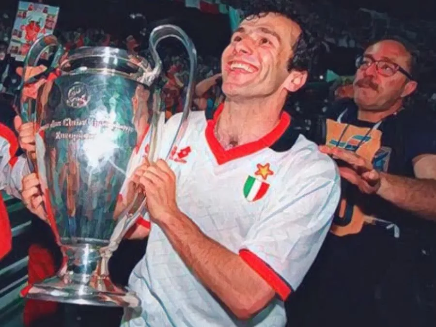 Dejan Savicevic esulta nella finale di Champions League 1994 tra Milan e Barcellona ad Atene