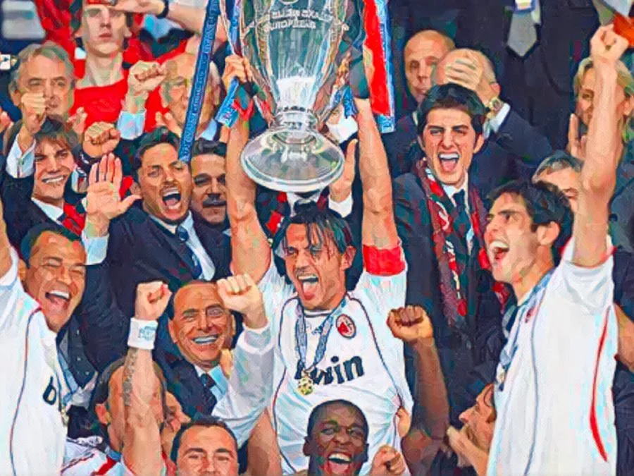 Paolo Maldini solleva ad Atena la Champions League vinta con il Milan nel 2007