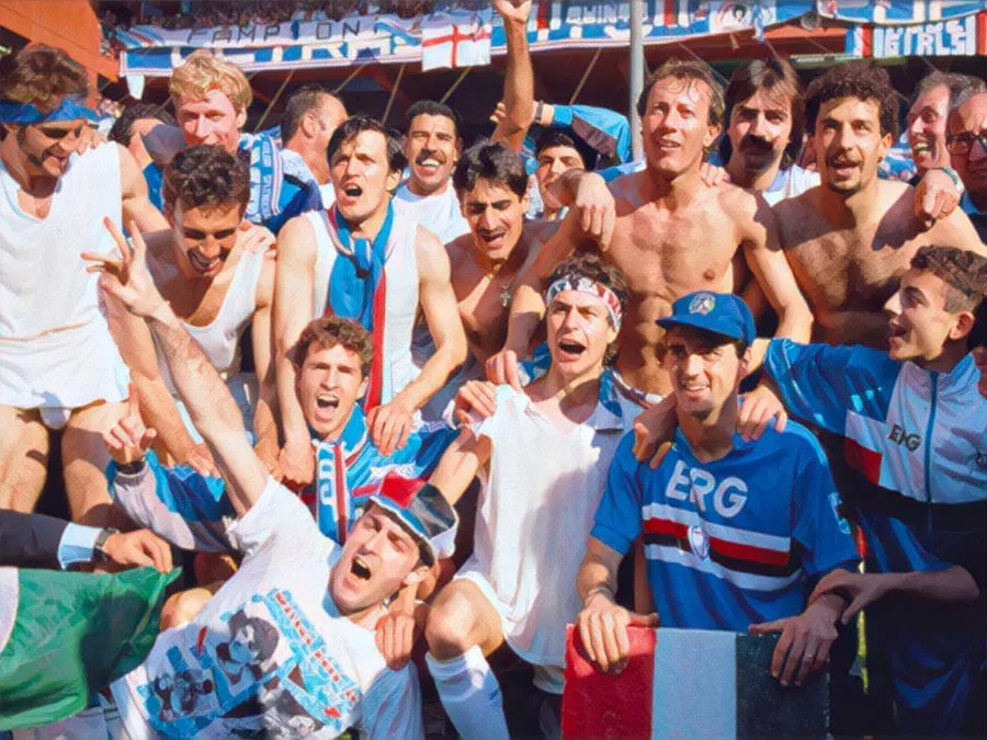 Gianluca Vialli e Roberto Mancini festeggiano lo Scudetto della Sampdoria nel 1991
