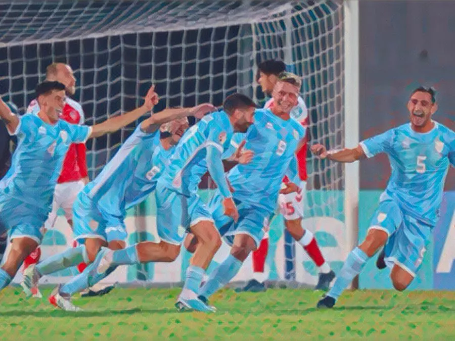 I giocatori di San Marino festeggiano la prima storica vittoria contro il Liechtenstein nel 2004