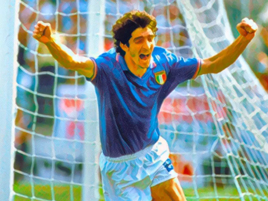 L'urlo di gioia e le braccia al cielo di Paolo Rossi dopo aver segnato uno dei tre gol al Brasile nella storica sfida dei Mondiali il 5 luglio 1982