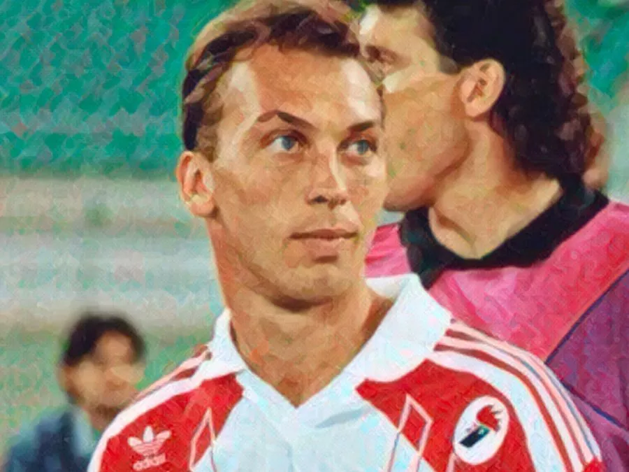 David Platt con la maglia del Bari allo stadio San Nicola