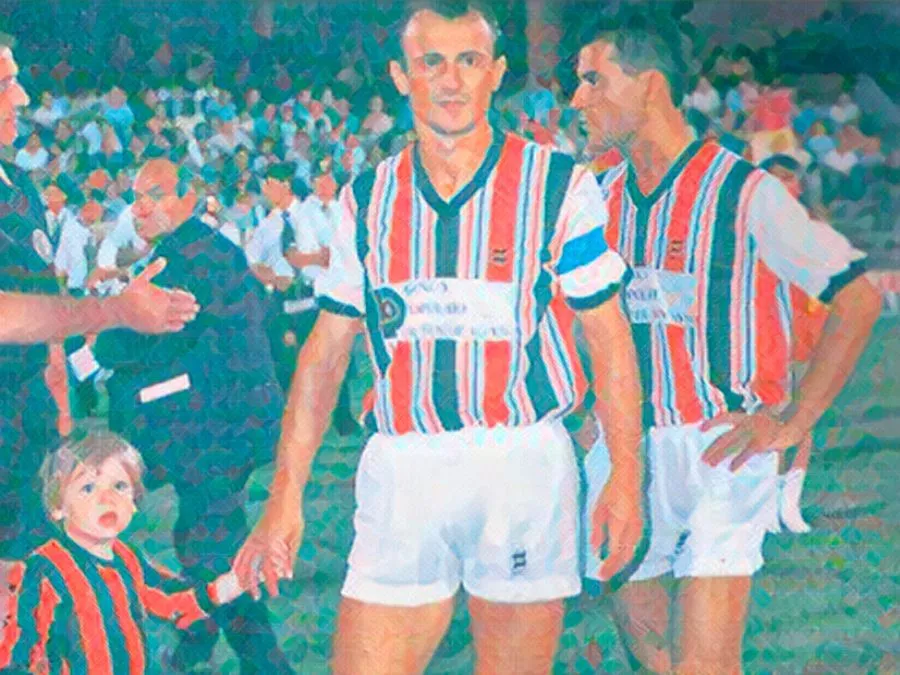 Delio Rossi e i giocatori del Foggia e del Real Madrid salutano il pubblico dello Stadio Zaccheria nel 1987