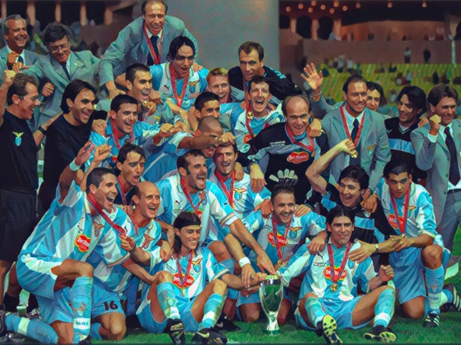 Marcelo Salas ed i compagni della Lazio festeggiano la vittoria della Supercoppa Europea 1999 a Montecarlo