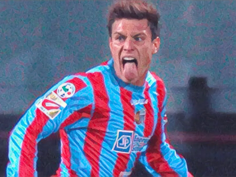 Esultanza di Michele Paolucci allo Stadio Angelo Massimino dopo il gol vittoria contro l'Atalanta