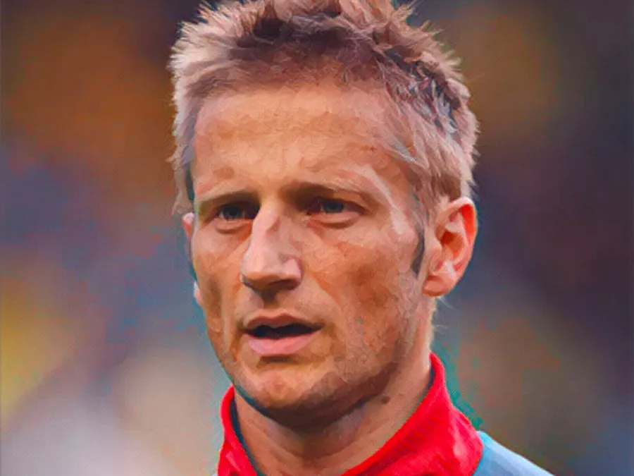 Martin Jørgensen con la maglia della Danimarca prima di una partita di qualificazione ai Mondiali