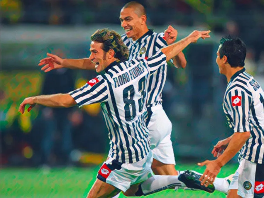 Antonio Floro Flores e Gökhan Inler esultano al Westfalenstadion durante Borussia Dortmund-Udinese di Coppa UEFA